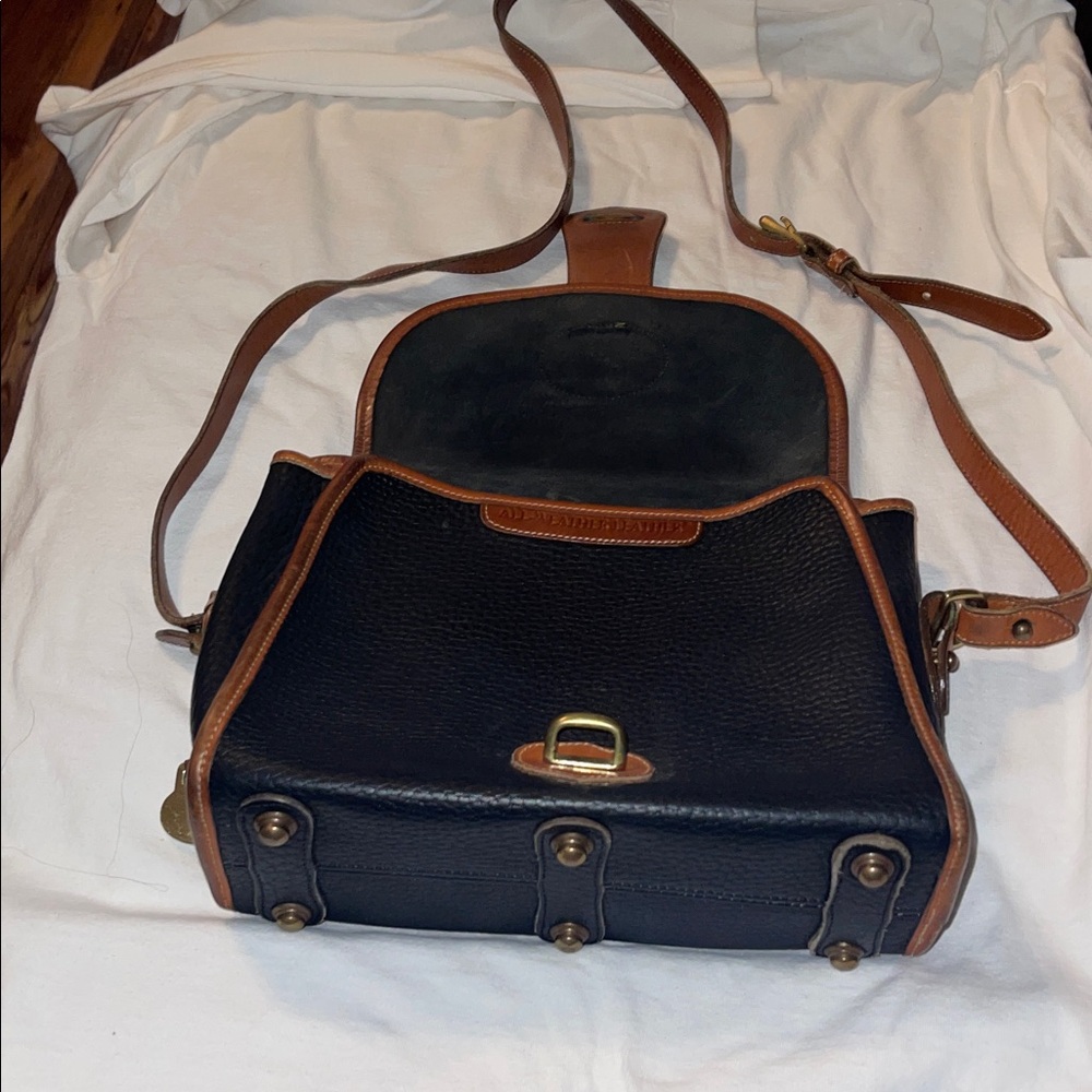 Vintage Dooney & Bourke Black and Tan All-Weather Leather Shoulder Bag - Picture 5 of 16